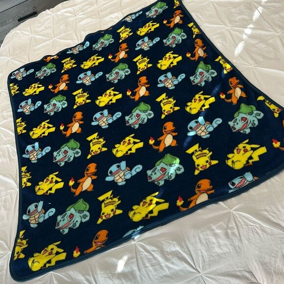 Northwest Pokemon Characters Fleece Blanket Size 48 x 42 inches - Picture 1 of 7